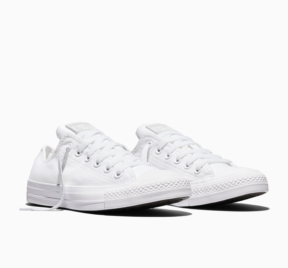 Chuck Taylor All Star Classic-White-35