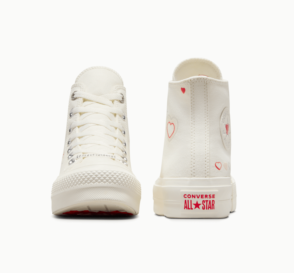 Chuck Taylor All Star Lift Platform Y2K Heart