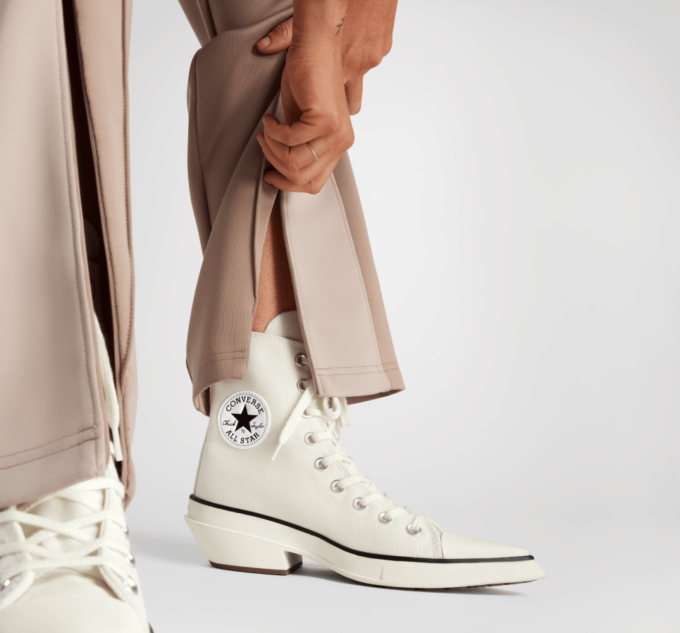 Chuck 70 De Luxe Pointed