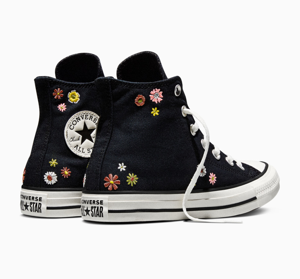 Chuck Taylor All Star Embroidered Florals