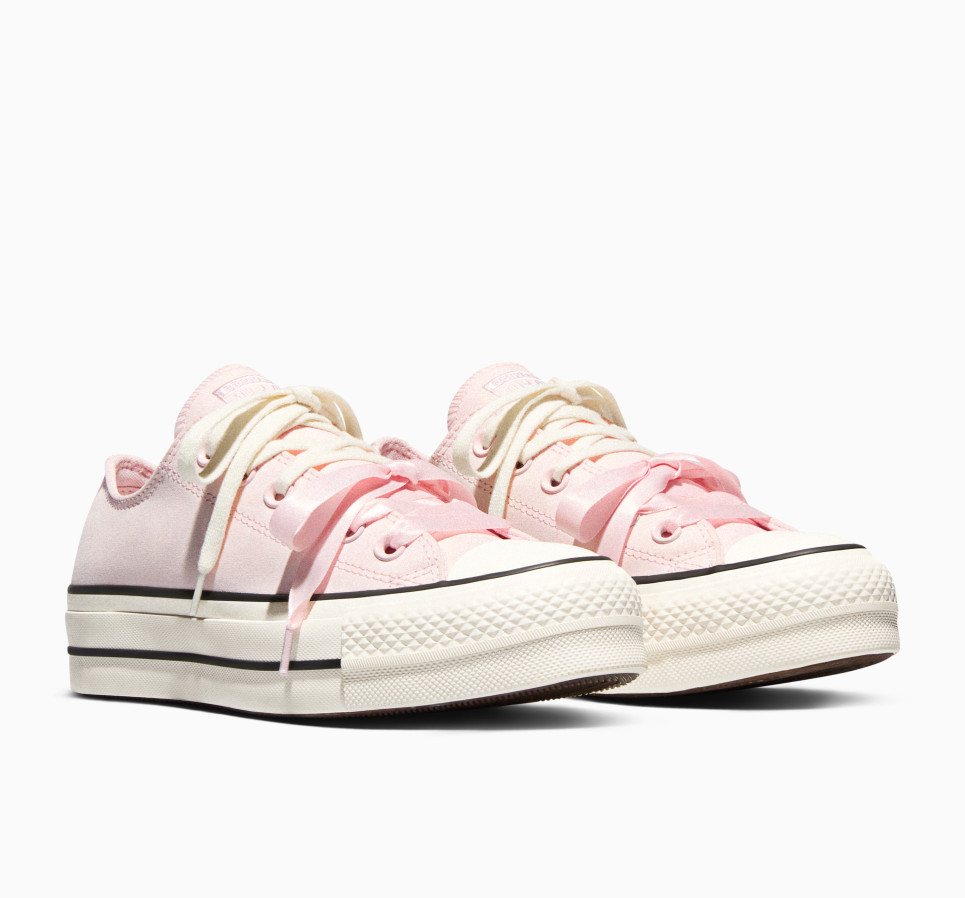 Chuck Taylor All Star Lift Platform Peached Canvas