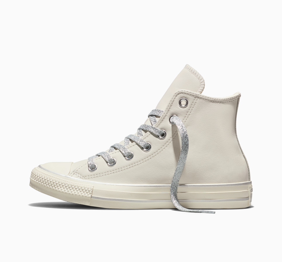 Chuck Taylor All Star Star Details