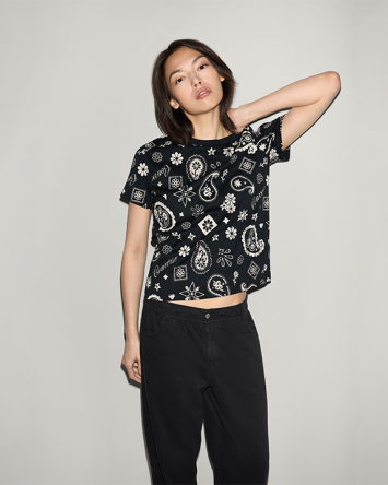 Paisley Frenzy T‑Shirt